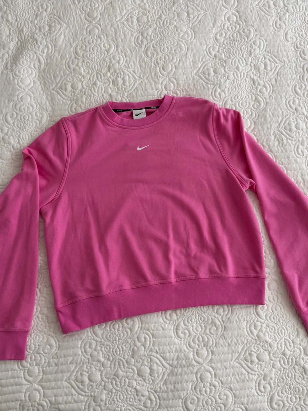 NWT Nike Women’s Dri-FIT Fleece Crewneck Sweatshirt — Hot Pink / Size Medium
